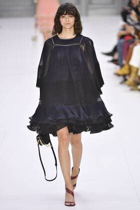 211953 Marineau Starface 2016-09-29 Paris France Paris Fashion week. Pret-a-porter printemps-ete 2017. Defile Chloe. Chloe, spring-summer 2017 Paris, France Paris Fashion week. Ready-to-wear spring-summer 2017 Defile Chloe Editorial Use Only _sans_perso  Copyright: xMarineaux STAR_211953_057