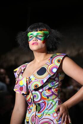 A model takes to the catwalk during the presentation of Manish Arora s show as part of the Spring-Summer 2017 Paris Fashion Week on September 29, 2016.  PAR20160929111 MAYAxVIDON-WHITE