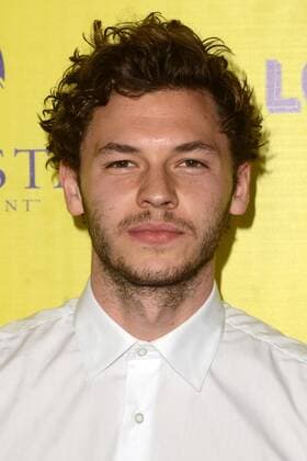 LOS ANGELES - SEP 29: Nick Fink at the Loserville Premiere at the ArcLight Hollywood Theaters on September 29, 2016 in Los Angeles, CA  Copyright: xHPAx