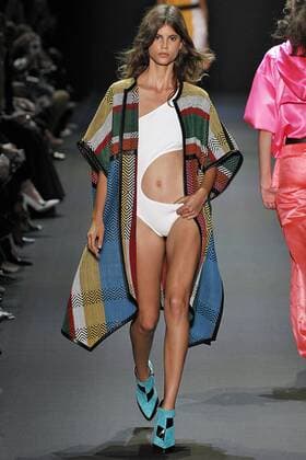 211997 Marineau Starface 2016-09-29 Paris France Paris Fashion Week. Défilé PAP Printemps-Eté 2017. Barbara Bui. Editorial use only  Copyright: xMarineaux STAR_211997_049