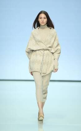 September 29, 2016 - Beijing, Beijing, China - Beijing, CHINA-September 29 2016: (EDITORIAL USE ONLY. CHINA OUT) The fashion brand Snow Lotus releases the autumn summer collection at Beijing Fashion Week in Beijing, September 29th, 2016. Beijing China  - ZUMAs145