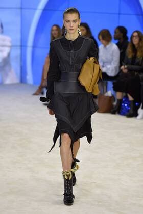 212013 Marineau Starface 2016-09-30 Paris France Paris Fashion week. Pret-a-porter printemps-ete 2017. Defile Loewe. Loewe , spring -summer 2017 Paris, France Paris Fashion week. Ready-to-wear spring-summer 2017 Defile Loewe. Editorial Use Only _sans_perso  Copyright: xMarineaux STAR_212013_004