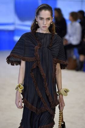 212013 Marineau Starface 2016-09-30 Paris France Paris Fashion week. Pret-a-porter printemps-ete 2017. Defile Loewe. Loewe , spring -summer 2017 Paris, France Paris Fashion week. Ready-to-wear spring-summer 2017 Defile Loewe. Editorial Use Only _sans_perso  Copyright: xMarineaux STAR_212013_015
