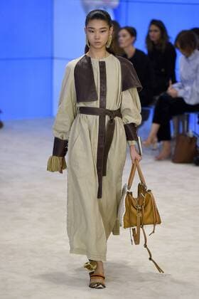 212013 Marineau Starface 2016-09-30 Paris France Paris Fashion week. Pret-a-porter printemps-ete 2017. Defile Loewe. Loewe , spring -summer 2017 Paris, France Paris Fashion week. Ready-to-wear spring-summer 2017 Defile Loewe. Editorial Use Only _sans_perso  Copyright: xMarineaux STAR_212013_027