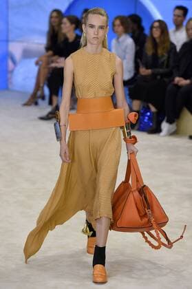 212013 Marineau Starface 2016-09-30 Paris France Paris Fashion week. Pret-a-porter printemps-ete 2017. Defile Loewe. Loewe , spring -summer 2017 Paris, France Paris Fashion week. Ready-to-wear spring-summer 2017 Defile Loewe. Editorial Use Only _sans_perso  Copyright: xMarineaux STAR_212013_032