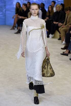 212013 Marineau Starface 2016-09-30 Paris France Paris Fashion week. Pret-a-porter printemps-ete 2017. Defile Loewe. Loewe , spring -summer 2017 Paris, France Paris Fashion week. Ready-to-wear spring-summer 2017 Defile Loewe. Editorial Use Only _sans_perso  Copyright: xMarineaux STAR_212013_045