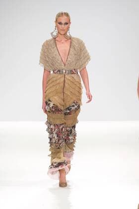 London Fashion Week - Rocky Star Modenschau September 30, 2016 - London, United Kingdom - A model walks the runway at the Rocky Star show during London Fashion Week Spring Summer collections 2017 on September 16, 2016 in London, United Kingdom. London United Kingdom  - ZUMAn230