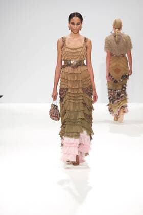 London Fashion Week - Rocky Star Modenschau September 30, 2016 - London, United Kingdom - A model walks the runway at the Rocky Star show during London Fashion Week Spring Summer collections 2017 on September 16, 2016 in London, United Kingdom. London United Kingdom  - ZUMAn230
