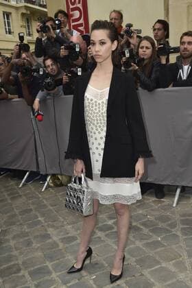 Paris Fashion Week - Prominente vor der Christian Dior Modenschau Kiko Mizuhara CELEBRITES : Modenschau Christian Dior - Paris - 30 09 2016 JBAutissier Panoramic 