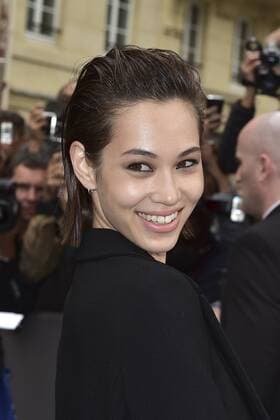 Paris Fashion Week - Prominente vor der Christian Dior Modenschau Paris Fashion Week - Prominente vor der Christian Dior Modenschau Kiko Mizuhara CELEBRITES : Modenschau Christian Dior - Paris - 30 09 2016 JBAutissier Panoramic 