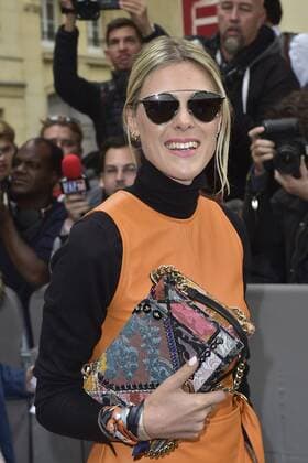 Paris Fashion Week - Prominente vor der Christian Dior Modenschau Sofie Valkiers CELEBRITES : Modenschau Christian Dior - Paris - 30 09 2016 JBAutissier Panoramic 