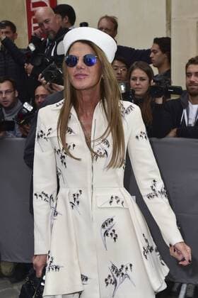 Paris Fashion Week - Prominente vor der Christian Dior Modenschau Anna Dello Russo CELEBRITES : Modenschau Christian Dior - Paris - 30 09 2016 JBAutissier Panoramic 