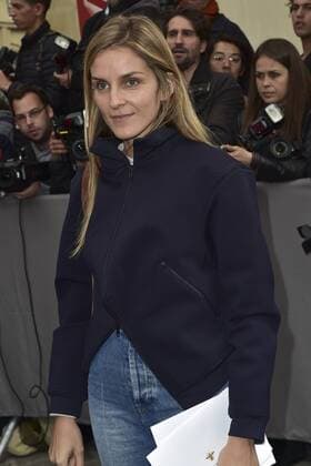 Paris Fashion Week - Prominente vor der Christian Dior Modenschau Gaia Repossi CELEBRITES : Modenschau Christian Dior - Paris - 30 09 2016 JBAutissier Panoramic 