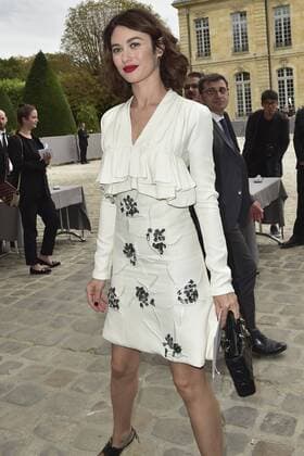 Olga Kurylenko CELEBRITES : Modenschau Christian Dior - Paris - 30 09 2016 JBAutissier Panoramic 
