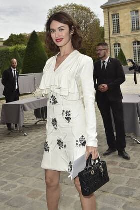 Olga Kurylenko CELEBRITES : Modenschau Christian Dior - Paris - 30 09 2016 JBAutissier Panoramic 