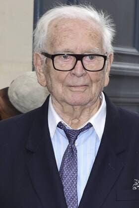 Pierre Cardin CELEBRITES : Modenschau Christian Dior - Paris - 30 09 2016 JBAutissier Panoramic 