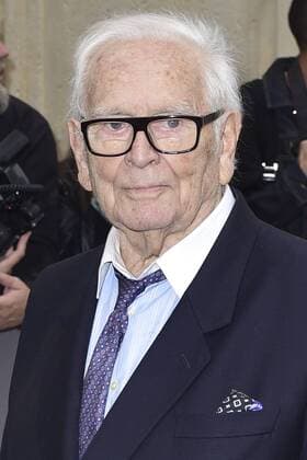 Pierre Cardin CELEBRITES : Modenschau Christian Dior - Paris - 30 09 2016 JBAutissier Panoramic 
