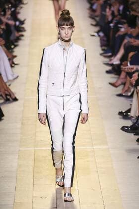 Paris Fashion Week - Christian Dior Modenschau 212022 Marineau Starface 2016-09-30 Paris France Paris Fashion Week. Défilé PAP Printemps-Eté 2017. Christian Dior. Editorial use only  Copyright: xMarineaux STAR_212022_004