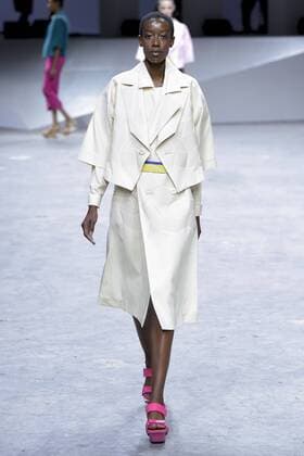 Paris Fashion Week - Issey Miyake Modenschau 212025 Marineau Starface 2016-09-30 Paris France Paris Fashion Week. Défilé PAP Printemps-Eté 2017. Issey Miyake. Editorial use only  Copyright: xMarineaux STAR_212025_010