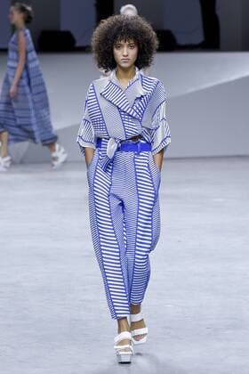 Paris Fashion Week - Issey Miyake Modenschau 212025 Marineau Starface 2016-09-30 Paris France Paris Fashion Week. Défilé PAP Printemps-Eté 2017. Issey Miyake. Editorial use only  Copyright: xMarineaux STAR_212025_024