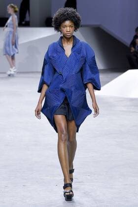 Paris Fashion Week - Issey Miyake Modenschau 212025 Marineau Starface 2016-09-30 Paris France Paris Fashion Week. Défilé PAP Printemps-Eté 2017. Issey Miyake. Editorial use only  Copyright: xMarineaux STAR_212025_028