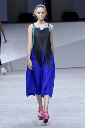 Paris Fashion Week - Issey Miyake Modenschau 212025 Marineau Starface 2016-09-30 Paris France Paris Fashion Week. Défilé PAP Printemps-Eté 2017. Issey Miyake. Editorial use only  Copyright: xMarineaux STAR_212025_040
