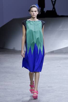 Paris Fashion Week - Issey Miyake Modenschau 212025 Marineau Starface 2016-09-30 Paris France Paris Fashion Week. Défilé PAP Printemps-Eté 2017. Issey Miyake. Editorial use only  Copyright: xMarineaux STAR_212025_041
