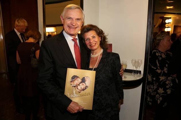 SCHIKANEDER Weltpremiere Wien, Raimundtheater, 30. 09. 2016 Thomas SCHÄFER ELMAYER mit Frau
