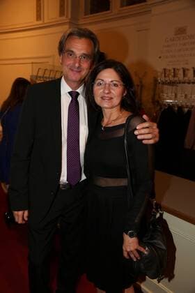SCHIKANEDER Weltpremiere Wien, Raimundtheater, 30. 09. 2016 Roland GEYER mit Frau
