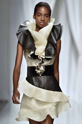 212035 Marineau Starface 2016-10-01 Paris France Paris Fashion Week. Défilé PAP Printemps-Eté 2017. Emmanuel Ungaro. Editorial use only  Copyright: xMarineaux STAR_212035_010