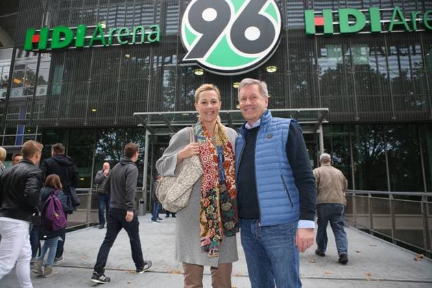 Hannover ,HDI Arena, Ex-Bundespräsident: Christian und Bettina Wulff beim Spiel Hannover 96 - FC St. Pauli,