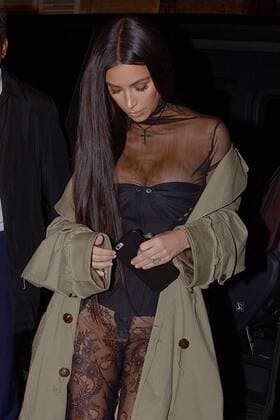 212044 Jones Smith Starface 2016-10-01 France Kim Kardashian is going to have dinner at japanese restaurant Kinu Kardashian, Kim  Copyright: xJonesxSmithx STAR_212044_005