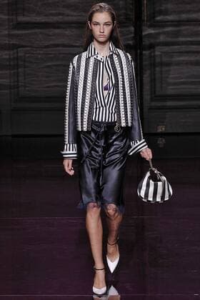 212063 Marineau Starface 2016-10-01 Paris France Paris Fashion week. Defilé PAP Printemps été 2016. Nina Ricci. Editorial use only  Copyright: xMarineaux STAR_212063_010