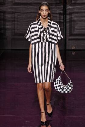 212063 Marineau Starface 2016-10-01 Paris France Paris Fashion week. Defilé PAP Printemps été 2016. Nina Ricci. Editorial use only  Copyright: xMarineaux STAR_212063_019