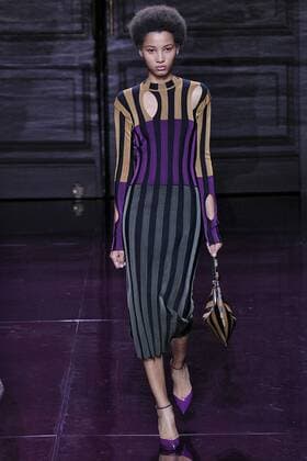 212063 Marineau Starface 2016-10-01 Paris France Paris Fashion week. Defilé PAP Printemps été 2016. Nina Ricci. Editorial use only  Copyright: xMarineaux STAR_212063_031