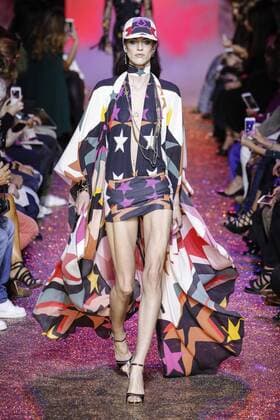 212062 Marineau Starface 2016-10-01 Paris France Paris Fashion week. Defilé PAP Printemps été 2016. Nina Ricci. Editorial use only  Copyright: xMarineaux STAR_212062_018