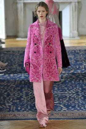212064 Marineau Starface 2016-10-02 Paris France Paris Fashion Week. Défilé PAP Printemps-Eté 2017. VALENTINO Editorial use only  Copyright: xMarineaux STAR_212064_012