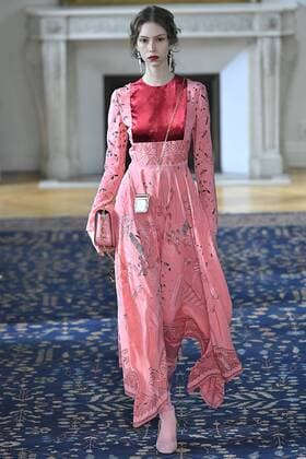 212064 Marineau Starface 2016-10-02 Paris France Paris Fashion Week. Défilé PAP Printemps-Eté 2017. VALENTINO Editorial use only  Copyright: xMarineaux STAR_212064_015