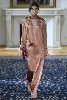 212064 Marineau Starface 2016-10-02 Paris France Paris Fashion Week. Défilé PAP Printemps-Eté 2017. VALENTINO Editorial use only  Copyright: xMarineaux STAR_212064_024