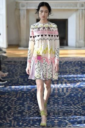 212064 Marineau Starface 2016-10-02 Paris France Paris Fashion Week. Défilé PAP Printemps-Eté 2017. VALENTINO Editorial use only  Copyright: xMarineaux STAR_212064_038