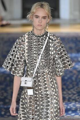 212064 Marineau Starface 2016-10-02 Paris France Paris Fashion Week. Défilé PAP Printemps-Eté 2017. VALENTINO Editorial use only  Copyright: xMarineaux STAR_212064_043