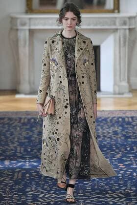 212064 Marineau Starface 2016-10-02 Paris France Paris Fashion Week. Défilé PAP Printemps-Eté 2017. VALENTINO Editorial use only  Copyright: xMarineaux STAR_212064_056