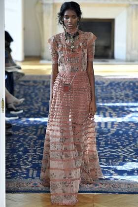 212064 Marineau Starface 2016-10-02 Paris France Paris Fashion Week. Défilé PAP Printemps-Eté 2017. VALENTINO Editorial use only  Copyright: xMarineaux STAR_212064_072