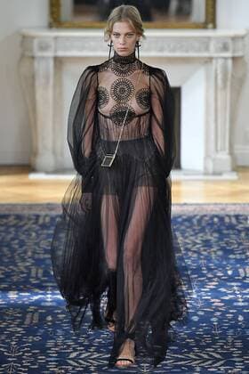 212064 Marineau Starface 2016-10-02 Paris France Paris Fashion Week. Défilé PAP Printemps-Eté 2017. VALENTINO Editorial use only  Copyright: xMarineaux STAR_212064_080