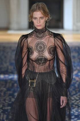 212064 Marineau Starface 2016-10-02 Paris France Paris Fashion Week. Défilé PAP Printemps-Eté 2017. VALENTINO Editorial use only  Copyright: xMarineaux STAR_212064_081