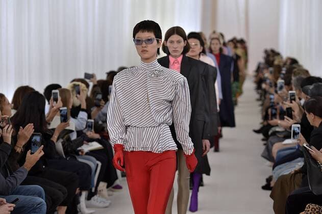 212065 Marineau Starface 2016-10-02 Paris France Paris Fashion Week. Défilé PAP Printemps-Eté 2017. BALENCIAGA. Editorial use only  Copyright: xMarineaux STAR_212065_067