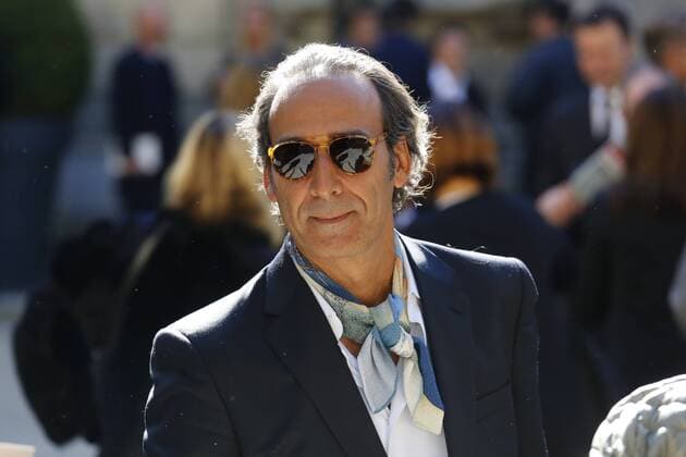 alexandre desplat CELEBRITIES : Ankunft zur Modenschau Valentino - Fashion week - Paris - 02 10 2016 StephenCaillet Panoramic 