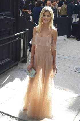 Lala Rudge CELEBRITIES : Ankunft zur Modenschau Valentino - Fashion week - Paris - 02 10 2016 StephenCaillet Panoramic 