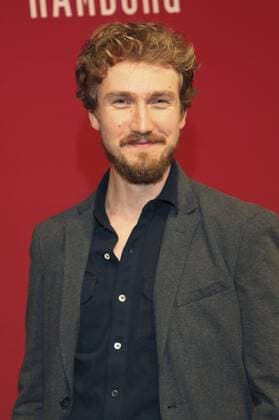 Jan Krauter bei der Premiere von Solo für Weiss: Das verschwundene Mädchen auf dem 24. Filmfest Hamburg 2016 im Cinemaxx am Dammtor. Hamburg, 01.10.2016 Foto:xgbrcix xFuturexImage