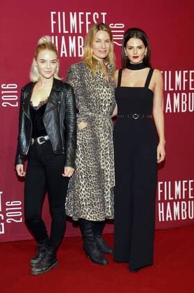 Olivia Burkhart, Petra Hultgren van de Voort und Ruby O. Fee bei der Premiere von Zazy auf dem 24. Filmfest Hamburg 2016 im Cinemaxx am Dammtor. Hamburg, 01.10.2016 Foto:xgbrcix xFuturexImage